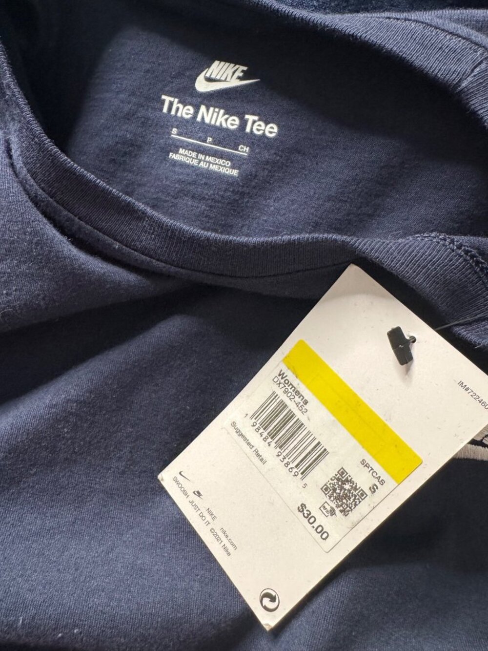 Nike Sports Wear Logo Size Small Navy Women’s Short Sleeve NWT $30 - Picture 5 of 10